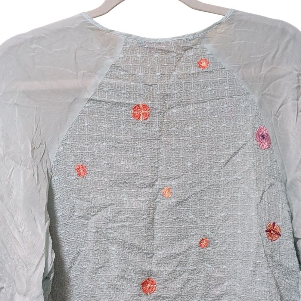 Johnny Was floral embroidered top semi sheer keyhole tie ditzy dainty size XL - Picture 10 of 11